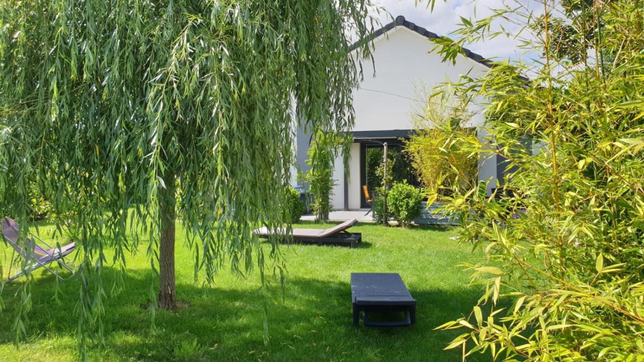 La Zenitude Chambre D Hote Chamarandes Exterior photo
